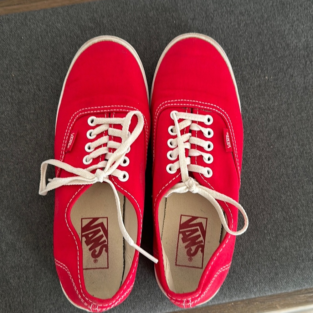 Vans red men 5.5 women 7